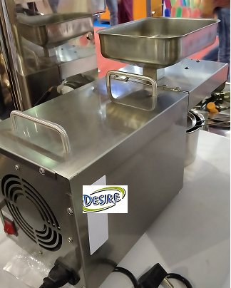 DOMESTIC OIL EXPELLER MACHINE
