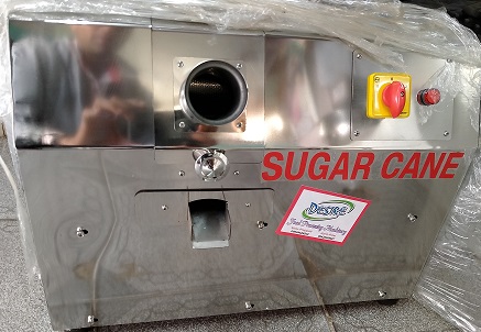 SUGARCANE JUICER MACHINE